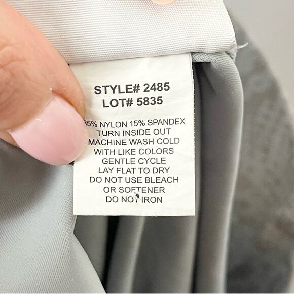 TEREZ Dove Gray Snakeskin Foil UpLift High Compression Leggings Woman’s size XL - Picture 4 of 7